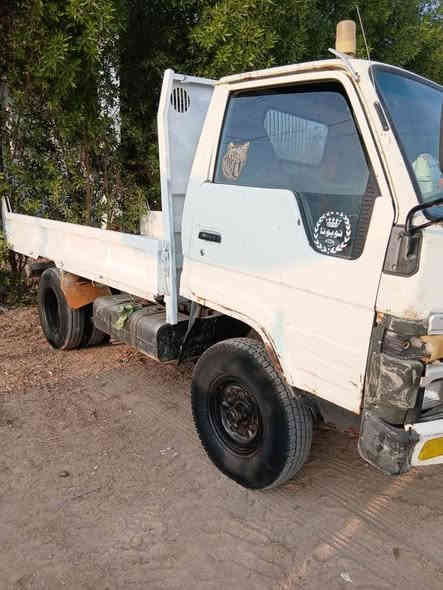 للبيع اتصال او*********** او*********** سعر ٧٥ ورقه
