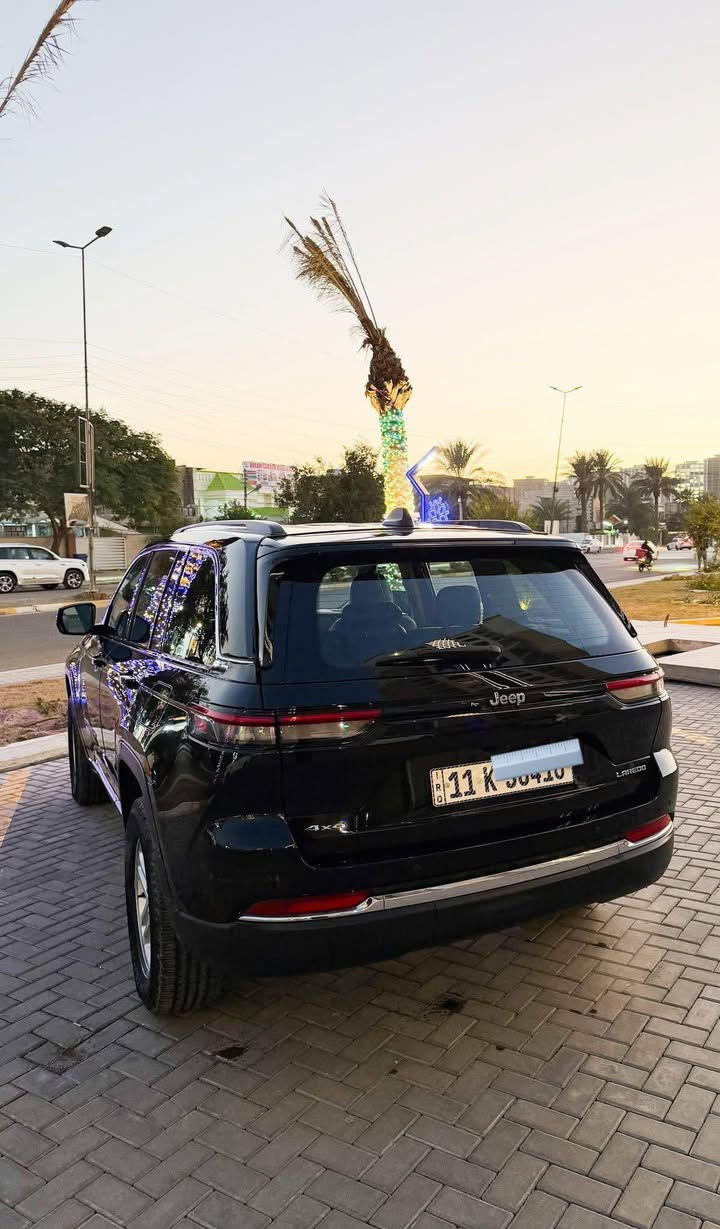 لبيع:
جيب كراند شيروكي : 2023 
السياره فور ويل 
كشنات جلد كهرباء
صندوق كهرباء 
السياره حادثها موجود بلصور فقط الجاملغ مصبوغ ولبنيد 
 رقم الهاتف : ***********
