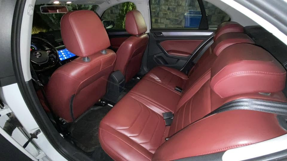 Volkswagen bora 2022
فولكسواكن بورا 2022 

سياره بدون صبغ

ماشية 80,000km  الف

المواصفات 

شاشة

كاميرا خلفيه دواره 

مقاعد جلد 

تحكمات ستيرن 

شاشة اعطال 

حساسات خلفية 

لايت لد  

نظام اوتو ستوب عند التوقف 

محرك 1.5 بدون تيربو

سيرفس كامل على السياره كل 5000 كيلو  

دهن كير مبدل عند 60,000km

بيهة طخة خفيفه بالدعامية الامامية والجاملغ خلف السائق  ماتبين بدون اي صبغ او تعديل موضح بالصور 

بدون اي مصرف كامله من كلشي  

السعر 115$ ومجال 

***********
