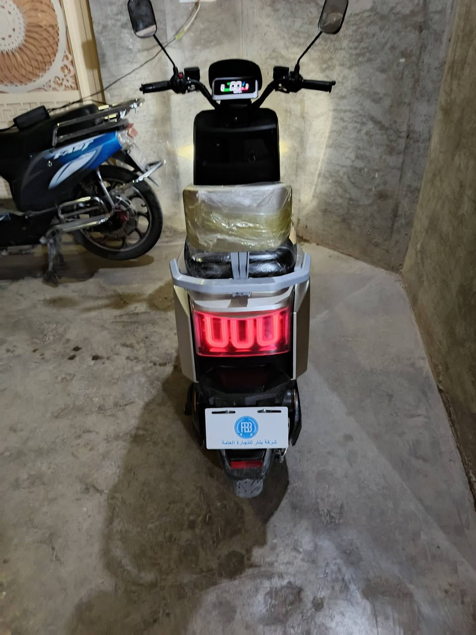 موطور البيع ٦بطاريات عل فحص ب450وبي مجال الطيبين متواجد فيس


**إذا كنت صاحب هذا الإعلان وتريد حذفه لأي سبب، رجاءا أرسل رسالة إلى الدعم الفني**