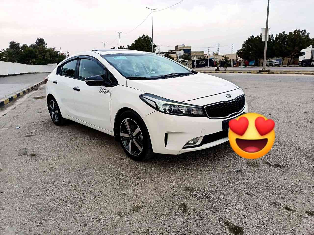 سلام عليكم سيراتو 2017 فول مواصفات فتحه تحكمات استيرن داخل بيجي حساسات خلفيه أمامي لد نهاري مري شفط ويل كب كروم حساسات خلفيه أمامي رقم أربيل ألماني تريد وكاله إتريد تحويل مكينه 200 هستوه مغلفه كاعيه كشنات وجنطه جاهزه للأخير السياره مكفوله ماعده شبر بارد دور جاملغ خلفي وحلوب ناعم ميبين بس بسونار السعر 140 وبيها مجال للشراي مكان السياره نجف الاستفسار الاتصال على الرقم *********** فقط
