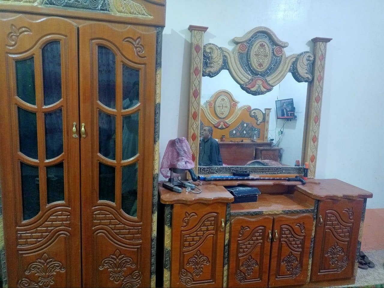 توجد لدينا حاليا غرفه ام خمسه نظيفه السعر ٣٥٠ الف قفل العنوان ذي قار قضاء الغراف قرب علوة الأسماك محل نجارة أثير ***********
