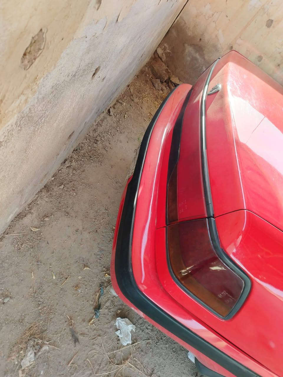 السلام عليكم ورحمة الله وبركاته دايو اسبرو للبيع مصبوغه عام للجماليه  محرك حاويه وجاهزه نقصها تبريد فقط منظومه كامله بس ما يشتغل السعر 30 وبيها مجال للاستفسار الاتصال بهذا الرقم ***********
