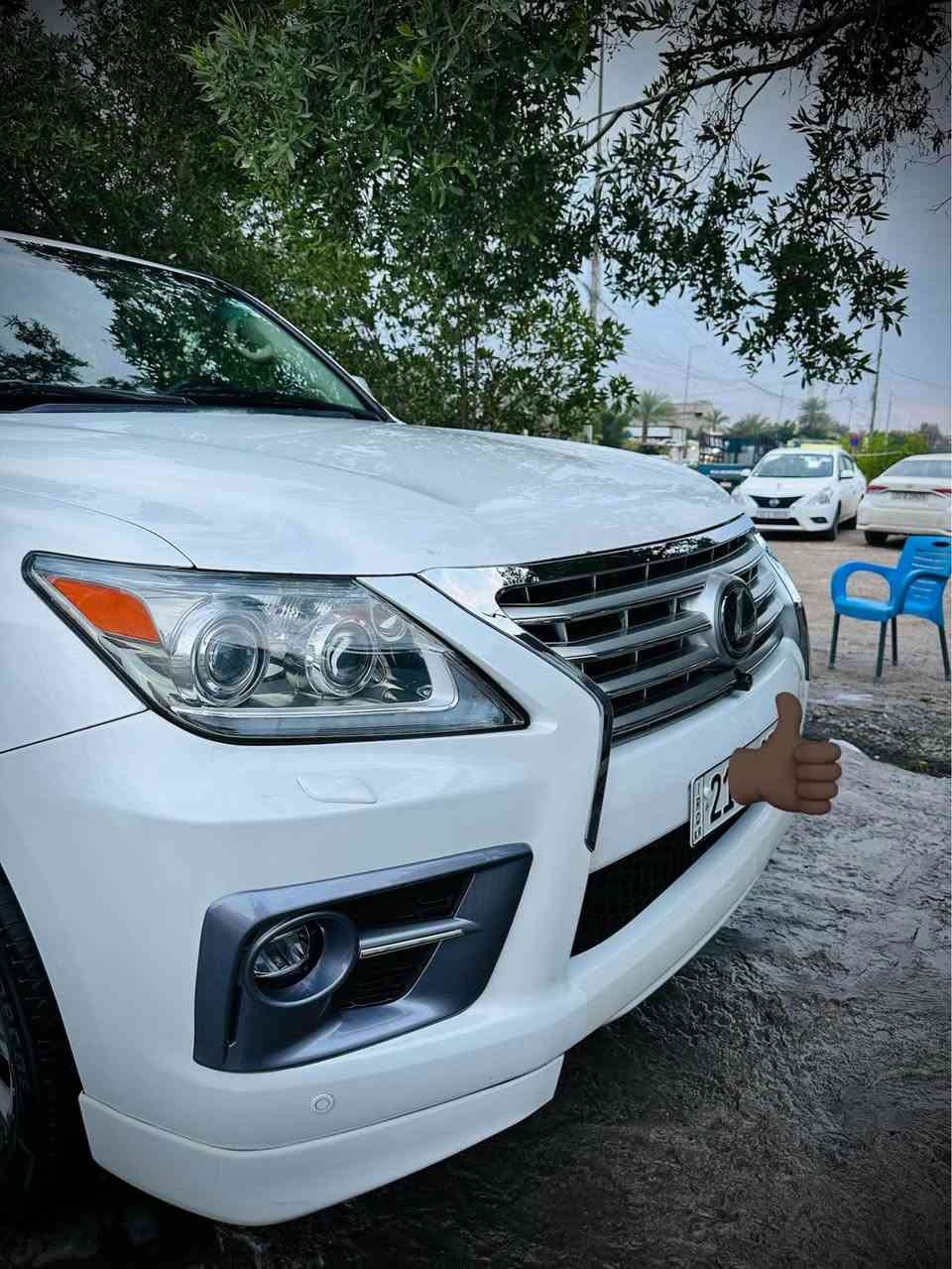 🚗 للبيع: لكزس (Lexus) قمة النظافة 🚗
 موديل 2008 - سفينة الصحراء 
سيارة بحالة الوكالة (جديدة جداً) ولعشاق التميز، استخدام شخصي راقٍ جداً.
المواصفات والتفاصيل:
• الموديل: 2008 (بريم - باب أول).
• الرقم: شمالي (تحويل ملكية مباشر).
• الحالة الميكانيكية: المحرك، الكير، الأكسن، والكهربائيات بحالة الشركة 100%.
• الصيانة: صيانة كاملة وجديدة في شركة ساز (أربيل).
• الإطارات: طقم تاير جديد بالكامل.
المميزات الإضافية:
• الداخلية: غرفة السيارة بحالة الشركة، (كعيات) الشركة الأصلية لم تفرش بعد.
• الملحقات: كتلوكات الشركة الأصلية لا تزال موجودة.
• الأداء: السيارة في القيادة (التراي) أنعم وأجمل من موديل 2025 بشهادة كل من جربها.
• الضمان: كفالة عامة وشاملة من كل شيء (مصدة لمصدة).
ملاحظة: السيارة لا تحتاج لصرف دينار واحد، جاهزة للاستخدام الفوري ومناسبة جداً لمن يبحث عن الراحة والمتانة.
السعر ٣٠ الف دولار ،،،، يعني ٣ شدات وبيه مجال 
📍 المكان: [ بغداد السيدية ]
📞 للتواصل والاستفسار       *********** أربيل, العراق
