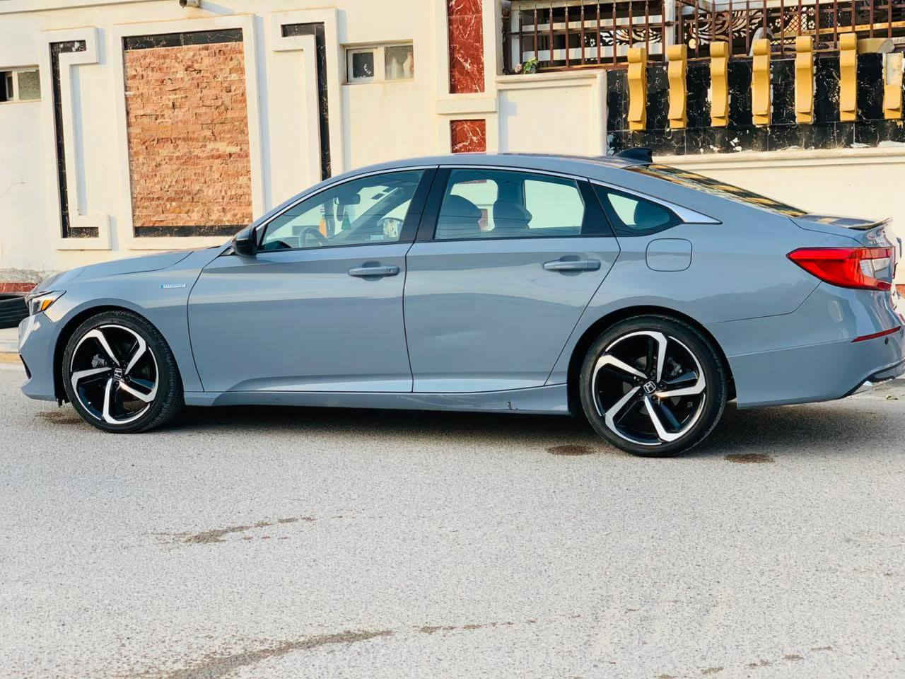 هونداي اكورد موديل 22حلوه سياره
طخته بصيطه 
تفاصيل 
فوال موصفات 
عده الفتحه 
سياره سبورت 

سعر 165بيها مجال بسيط 
رقم الهاتف كورك ***********
رقم الهاتف الاثير ***********
