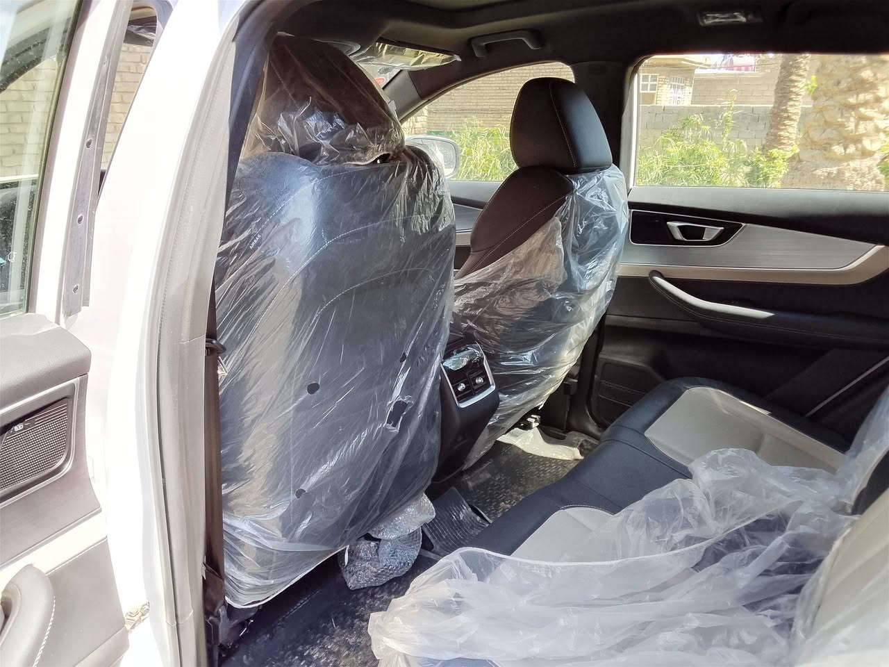 السلام عليكم 
عندي سيارة شيري للبيع موديل 24 زيرو كامله وفووووول مواصفات من كل شيء ماشية 9الف  
السعر 170 وبيه مجال حك الجيه مكان السيارة بغداد الراشدية 
***********
