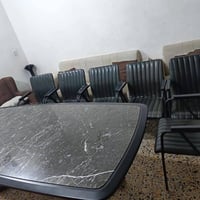 مرمر • ٦ كراسي • نظيفة
