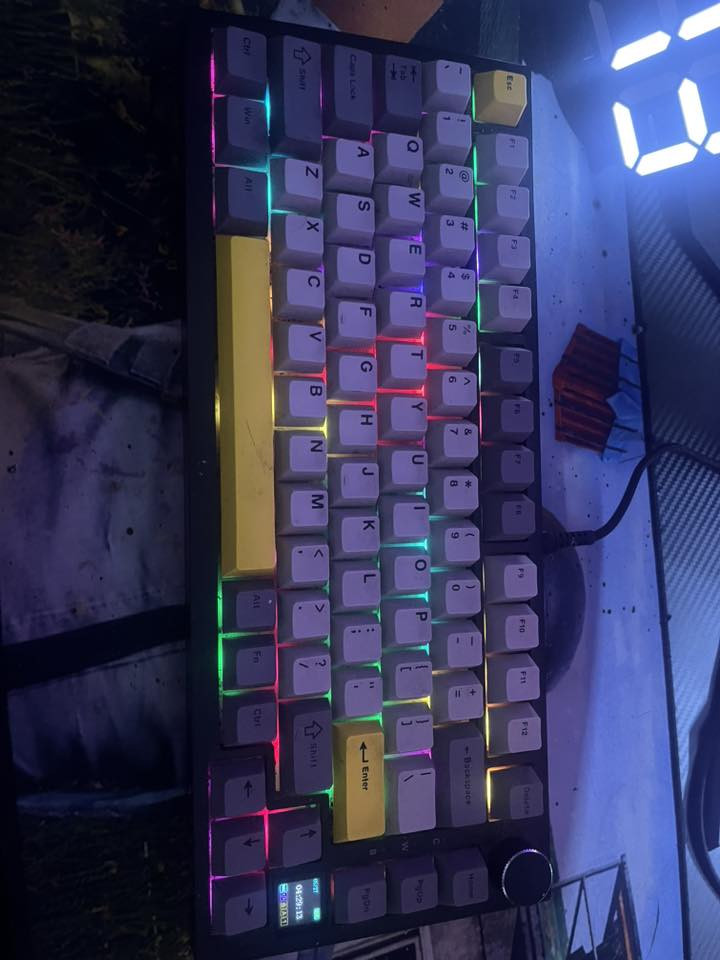 سلام عليكم عندي حاسبه pc للبيع مثل ماموضح بل صوره موجوده مواصفاتها السعر خاص اي واحد يحب يتفضل خاص


**إذا كنت صاحب هذا الإعلان وتريد حذفه لأي سبب، رجاءا أرسل رسالة إلى الدعم الفني**