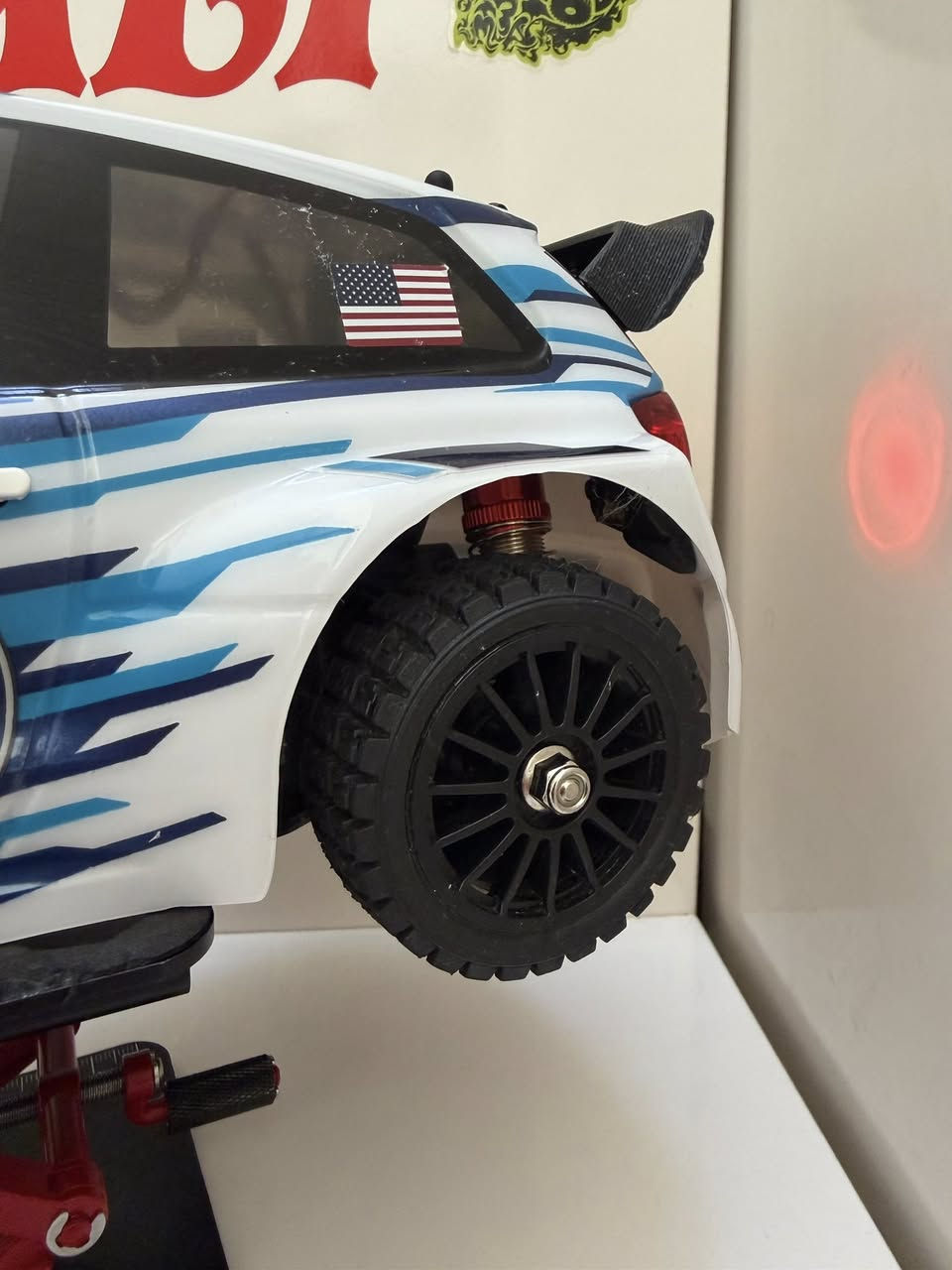 اسعد الله اوقاتكم جميعاآ. بولو .هيبرجو.1:14
موصفاته . سستم اناره كامله اشاره يمين ويسار .سرعتين جايرو 
ويا كامل ملحقاته 12 طخم تاير وياها. اي سي والماطور فان تبريد 
ماطور برشلس شاصي حديث  سرعه 70  الي يخدمه يتفضل خاص


**إذا كنت صاحب هذا الإعلان وتريد حذفه لأي سبب، رجاءا أرسل رسالة إلى الدعم الفني**