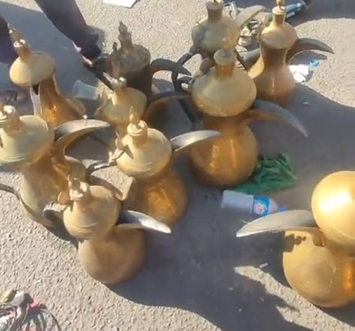 سلام عليكم ورحمة الله وبركاته
عندي كمكم عدد2 طول متر ونص
نوع رسلان اصلي 

وعندي دلات صغار عدد10
نوع سوري درجه أوله مع سعودي ختم
جدد بعدهن لايلون شرط بس ضامهن بل بيت
سعر 3مليون ونص كلهن مكاني ناصرية
🪬🌹


**إذا كنت صاحب هذا الإعلان وتريد حذفه لأي سبب، رجاءا أرسل رسالة إلى الدعم الفني**