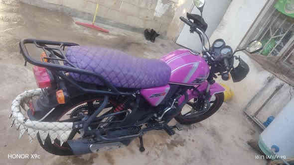 سلام عليكم دراجه دايون موديل 2023 اوراق سحب مكينه 150مامفتوحه ولا محطوط عليه اسبانه مابيها اي نقص السعر مليون و250 وبيه مجال مكان ديالى المقدادية قرب جسر مهروت *********** متواجد على البرامج وعلى الرقم
