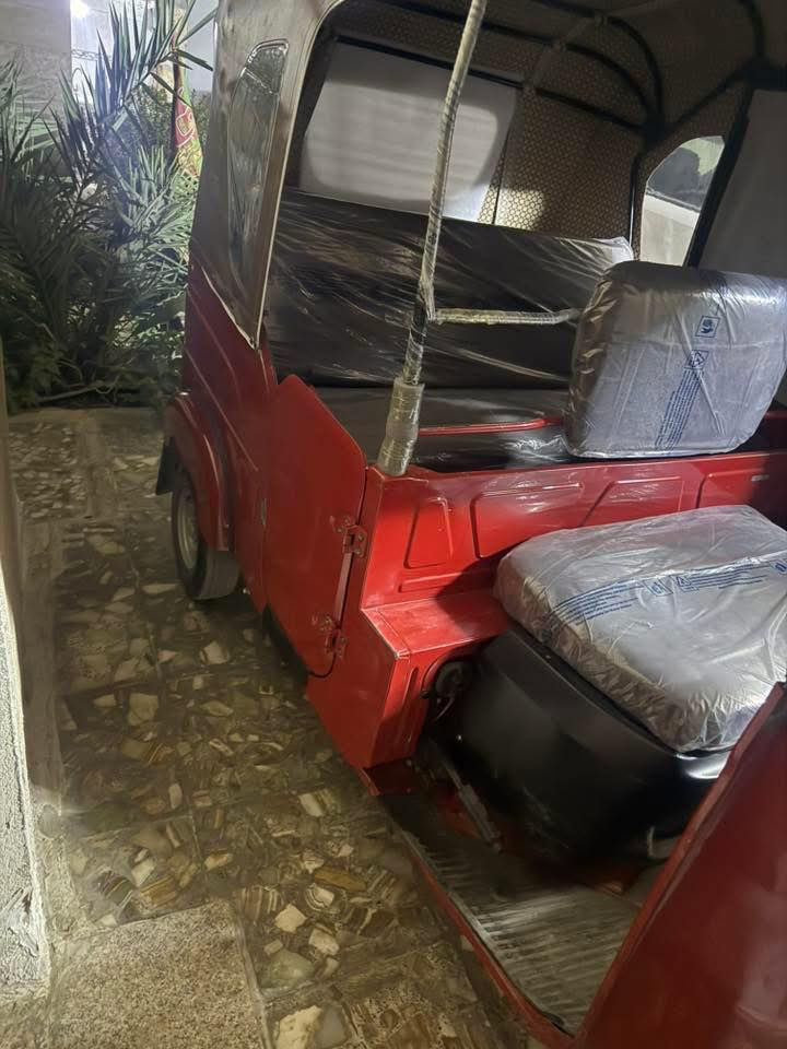 سلام عليكم. مستعجل عل بيع اريد أسافر مكاني بغداد مدينه. ***********
