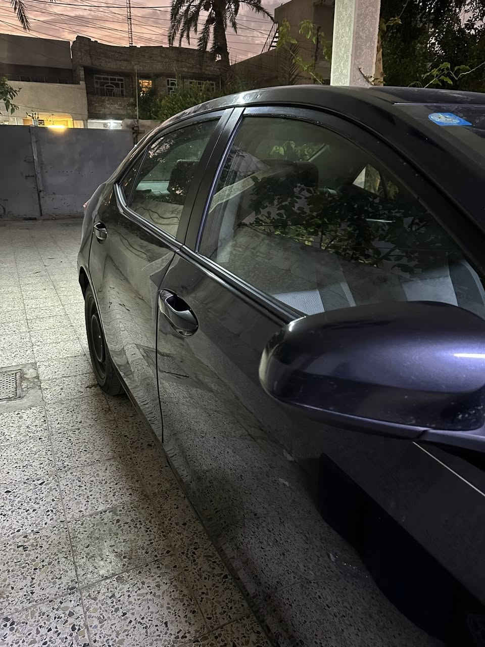 السلام عليكم
كورولا 2019 le للبيع 
الحادث جاملغ وباب خلفي
ماشية 109 
السعر 132 $ وبيها مجال
مكان السيارة بغداد /ألغزالية 
للأتصال : *********** 
***********
