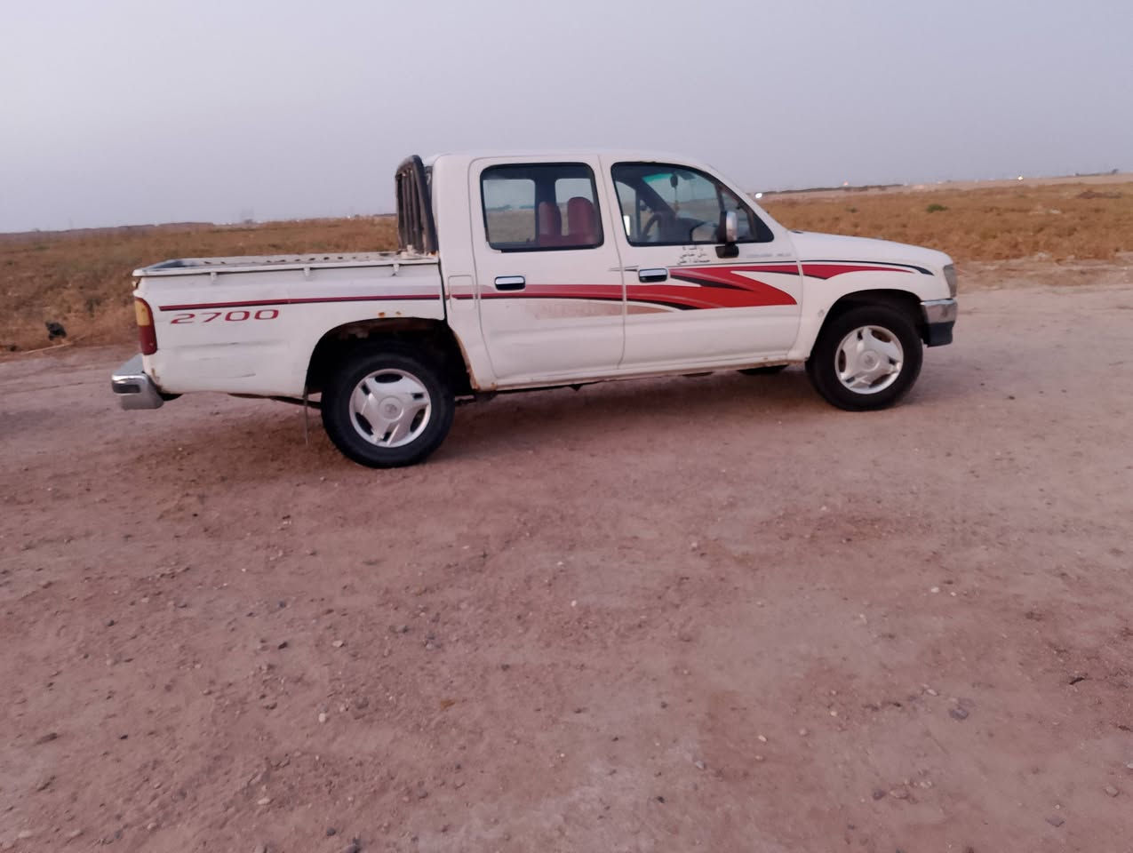 السلام عليكم سياره موديل 2001  رقم انگليزي السنويه مجدده لـ2030 مكينه وگير وتبريد وتخم تايرات  سياره مكفوله بيه خياس قليل مكان البصره الزبير السعر 80 وبيه مجال للشراي     للأستفسار ***********
