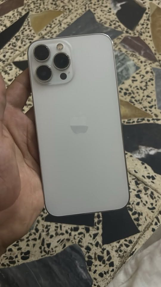 سلام عليكم ١٣ برو ماكس ٢٥٦ بطاريه ٩١ مرفوعه فقط مبدل بس شاشه واصليه أغلى وحده بل سوك جهاز نضيف كلش ومايصرف انسه الصرف مكاني بغداد حي اور الهاتف ***********
