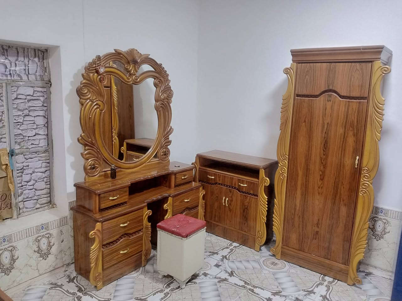 غرفه كلش نضيفه التواصل على الرقم ***********
