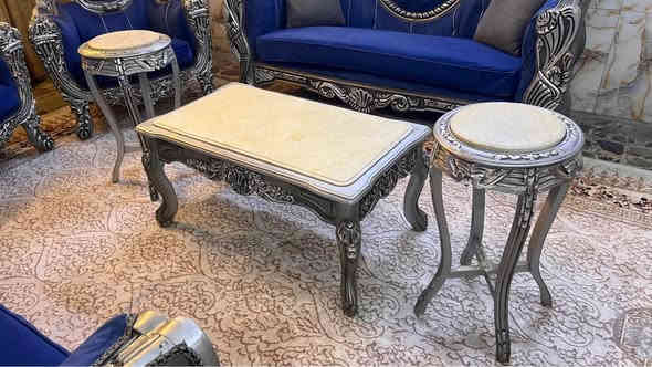 7 مقاعد تخم مصري خشب زان لون فضي مع ثلاث طبلات مرمر السعر ٦٥٠ مكانه المنصور *********** بغداد
