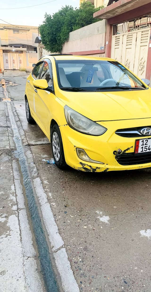 السلام عليكم 
اكسنت مظلع ٢٠١٢
رقم نينوى دولي هيئه غرامات صفر 
الضرر طخه خفيفه بل صندوك وراجعه علبارد 
مكينه لاصرف ولا نفخ 
شرط التحويل 
سياره جاهزه طخم ستيرن كامله 
للتواصل ***********
والسعر عالخاص
