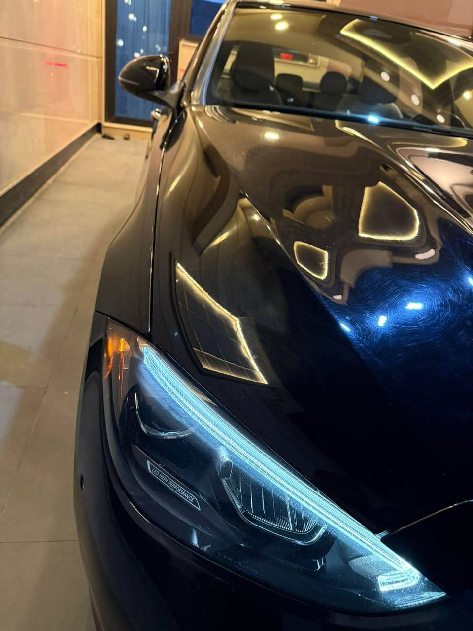 مارسدس ٢٠٢٢ 
C300 
وارد امريكي 
حادث دعاميه خلفيه ورصعه بل جاملغ الخلفي 
مكفوله كفاله عامه من الصبغ والتبديل فقط بارد بل جاملغ 
داخل ابيض 
٤ كامرات 
بانوراما 
السياره كلش جديده 
ماشيه ٤٠ 
مكان السياره بغدا الكراده ٦٢ 
السعر جداً مناسب بل نسبه لخواتها 
للاستفسار *********** بغداد, العراق
