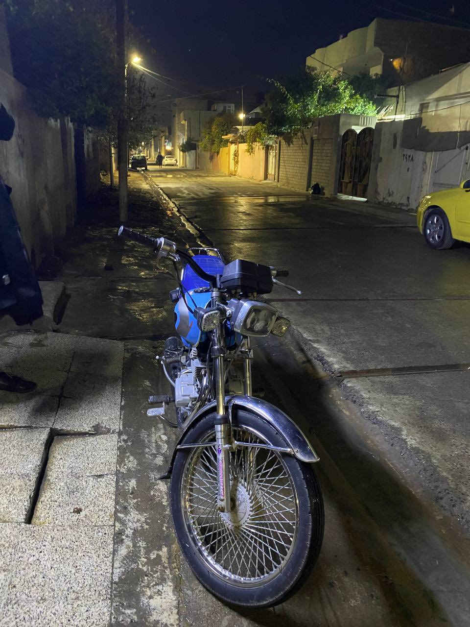 ايراني للبيع مكينه ١٨
استيرن رياضي 
شاصي ٢٣ 
كلجات جديده تايرات جديده الماطور جاهز 
السعر ٤٢٥ وبي مجال للطيبين 
رقم الهاتف *********** 
ماكني موصل الايسر
