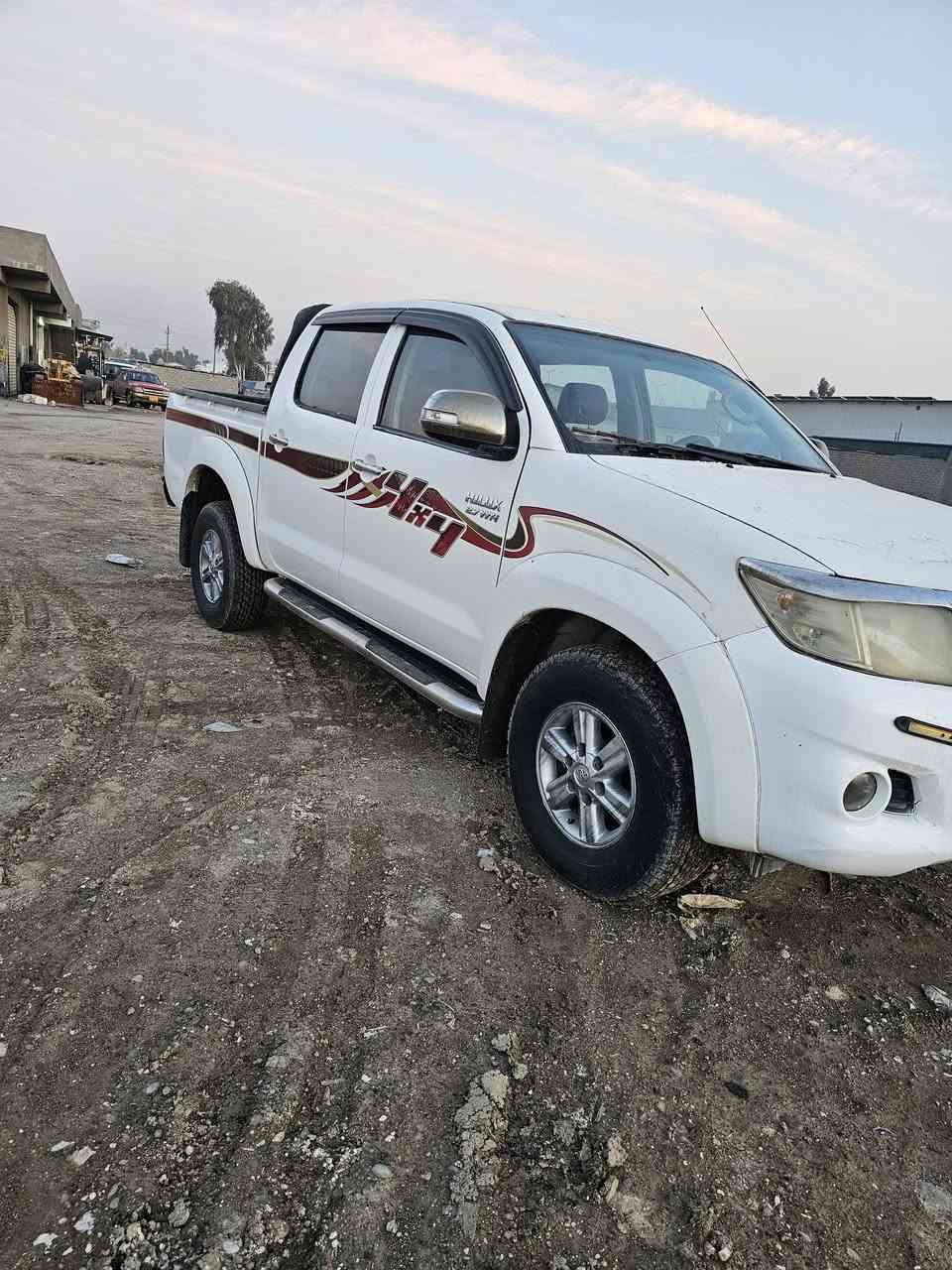 تۆیۆتا هایلوکس ، مرزیە
بۆ فرۆشتن تۆیۆتا هایلوکس ، مرزیە 
***********
مۆدیل2009 گێڕ عـــــادی 
ناوسۆر سعودی دەبل ئەکسل 
سوبخ عام بێلێدان شکل کڕاوە 2013
سعر 138
