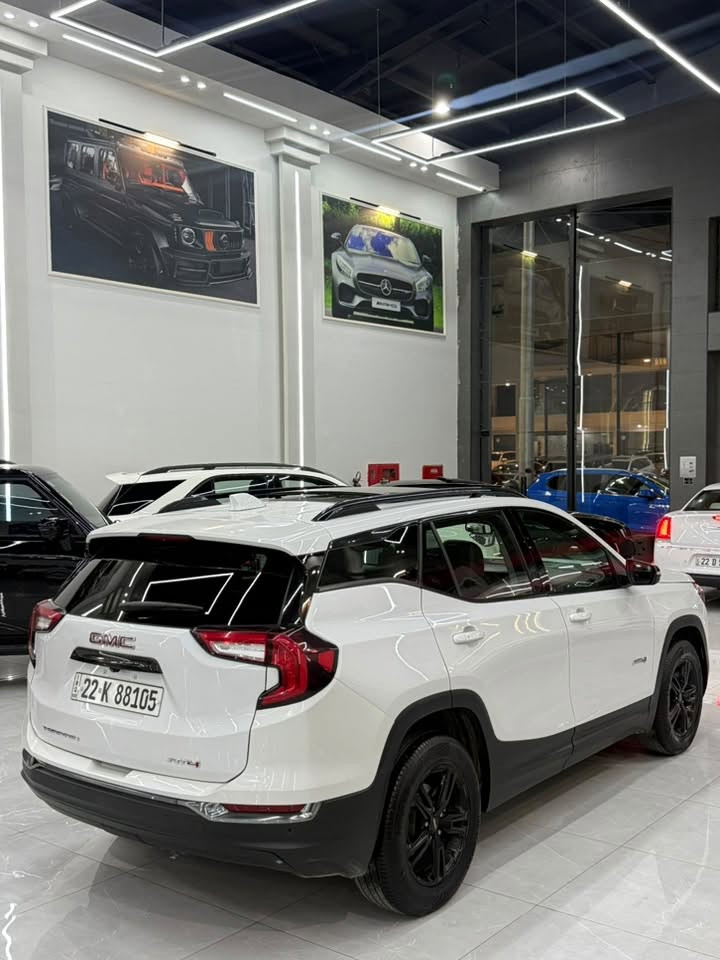 GMC teran AT4 فوول مواصفات 2022
مواصفات 
بانورما ✅
بصمة✅
شغال ✅
٥كاميرات✅
رادار ٣٦٠✅
كشن جلد✅
كشن هيتر✅
كشن كهربا✅
صندوق شفط✅
كشن خزن✅
ملاحضة نص بنيت صبغ ماشية ٦٠ الف مايل  
مكان سيارة اربيل ***********_
سعر ١٩٩ ورقة مجال بسيط
