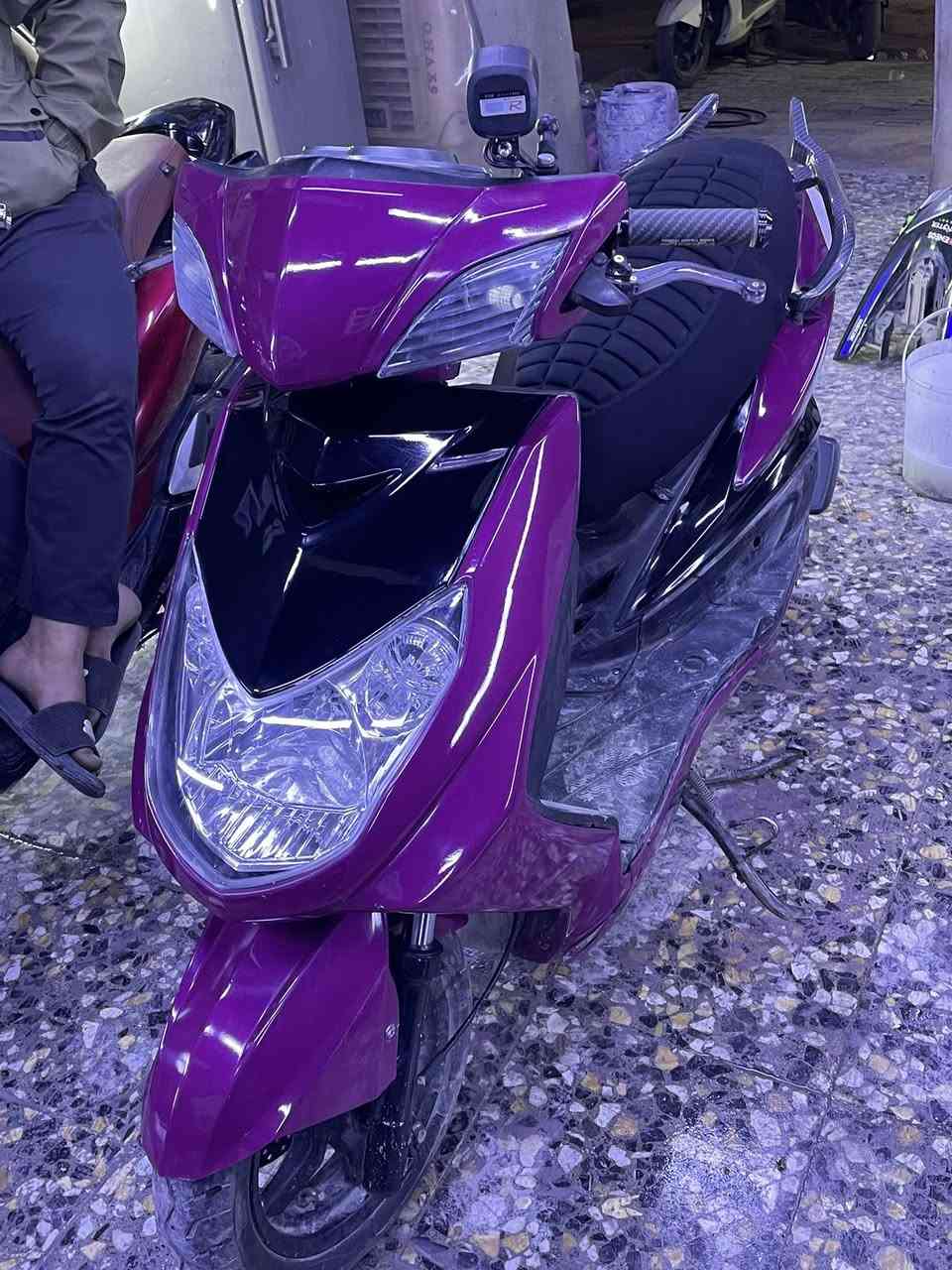 سلام عليكم دراجه سكنس فحل للبيع السعر 750 قفل الرقم ***********
