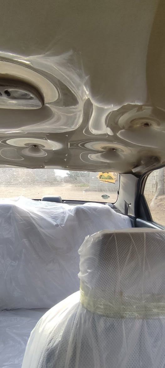 مازده 98 سيارة كارتون على البلاد لاضربه ولا تبديل كفالة عامة كير محرك سنوية جديده رقم انكليزي باسمي السعر 42 وبيه مجال للطيبين رقم الهاتف ***********
