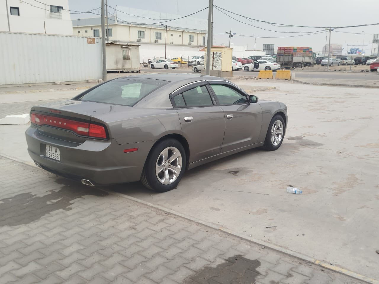 🚗 دوج جارجر (اصل) موديل 2011 للبيع
المواصفات والحالة:
• الضرر: تبديل جاملغ أمامي جهة اليمين (خارجي فقط بدون دواخل).
• الصبغ: صبغ في الجاملغ الخلفي والباب الخلفي (بسبب الجراد/تغيير اللون بفعل الشمس) للحفاظ على المظهر.
• المكانيك: محرك وكير جديد (بحالة ممتازة).
• الحدادية: جاهزة ومجددة بالكامل.
• الإطارات: طقم إطارات (تايرات) جديد.
• الاستخدام: استخدام شخصي نظيف جداً (ما مشتغلة خط نهائياً).
المعلومات القانونية والسعر:
• الرقم: بغداد (تحويل ومداورة مباشرة باسم المشتري).
• السعر: 13,800$ (138 ورقة) وبيها مجال بسيط جداً للشراي.
⚠️ ملاحظة: الرجاء عدم التعليق أو المراسلة، أنا لا أجيب على الرسائل. الشراي الجاد يتصل مباشرة.
للتواصل والاستفسار:
📞 ***********
