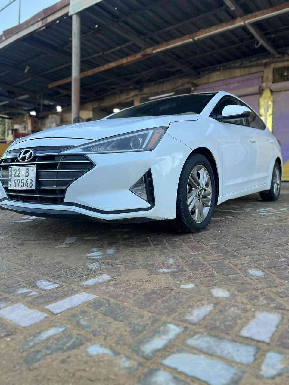 سلام عليكم النترا موديل 2019 وارد امريكي حادثه شخط داير السياره موضح بل صوره بدون ايرباك بدون تبديل بيه بارد بل جاملغ الامامي والسونار بل صور موجود رقم اربيل بسمي 
مواصفات السياره نص فول رادار امامي رادار خلفي رادار جانبي وضعيات قياده لايت زنون كهربائيات كامله شغاله مكينه وكير خير من الله فقط المكينه بيه خيط تبخير السعر 127 وبيه مجال 
الهاتف *********** العنوان بغداد
