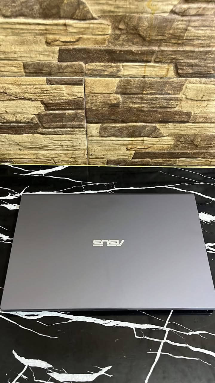 السلام عليكم 
لابتوب asus
المواصفات 
كوراي سفن الجيل العاشر 
رام 6 كيكا 
كارت شاشه خارجي نفيديا 2g
هارد ssd 128 قابل للتطوير 
بطاريه ساعتين اطول 
مناسب للالعاب المتوسطه والخفيفه 
مناسب لبرامج الهندسه والفوتشوب 
مكاني كربلاء 
رايده ب450 وبيه مجال


**إذا كنت صاحب هذا الإعلان وتريد حذفه لأي سبب، رجاءا أرسل رسالة إلى الدعم الفني**