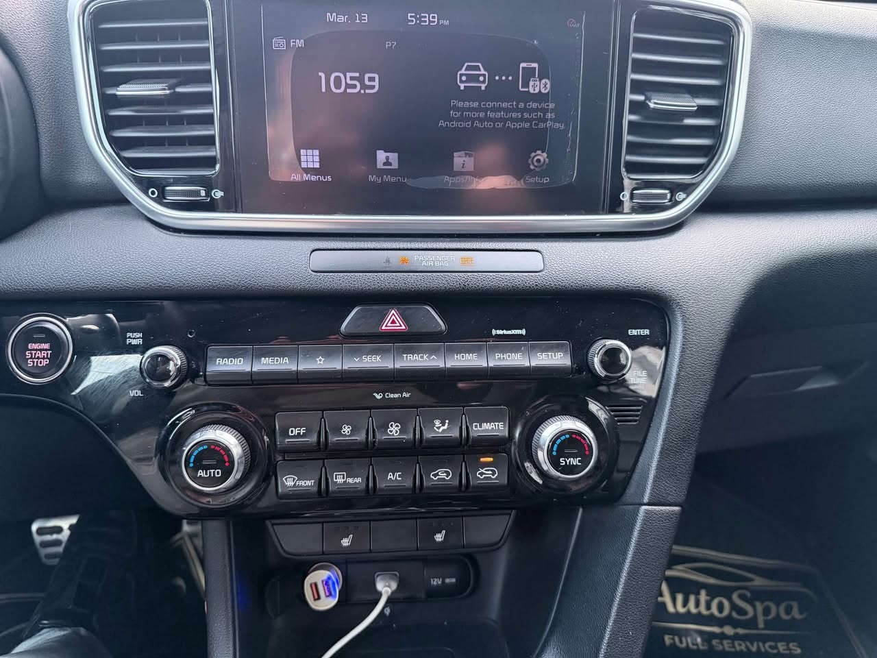 موديل 2020 
مواصفات S
ماشية 78000 mi
رادر خلفي وأمامى وجانبى 
كشنزجلد - هيتر- كهربائى
بصمة
بريك اتؤ
دبل اكسل 
كامل بانوراما
شاشه لمس
مانع الانزلاق
فقط جامرلغ جهة السائق مصبوغ بدون دواخل و ايرباك 
قليل من PDR باب السكن  
موبايل ***********
*********** أربيل, العراق
