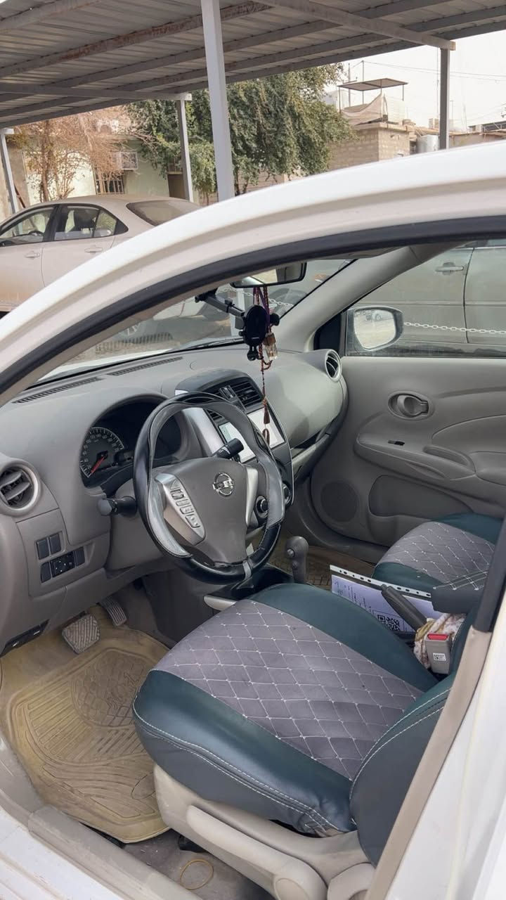 نيسان صني مصري موديل 2024سياره ماشيه 45الف 
بيه شويه تعديل *********** طوز, صلاح الدين
