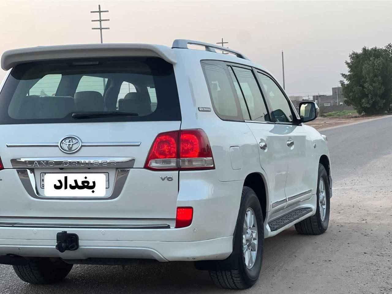 لاندكروز ٢٠١١ اصل ستينيه سياره مكفوله فول مواصفات معروفه مواصفات الستينيه ٦سلندر
كشنات جلد شاشه بلاديه شاشات خلفيه  تخم تاير جديد سياره جديده بمعنى الكلمه على ايدي زنون بلادي كله بلادي ضبابي خلفي 
تحكم ستيرن شاشه سقف تبريد امامي خلفي حساسات اماميه خلفيه
محرك مامفتوح بلادي  رقم بغداد نكليزي جديد 
بيع او مراوس حسب القناعه
السعر ٣١٠قفل والي مايعجبه السعر يترك كلمه طيبه مثل وجهه 
مكان السياره بابل قرب سيطرة الاثار قرية البوعلوان  
*********** للاستفسار ✅
