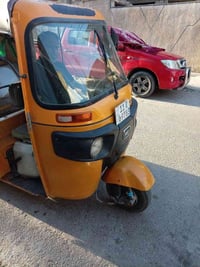للبيع غير متفرق للعمل فيه المديل 200 20 /الاتصال 07715053821
