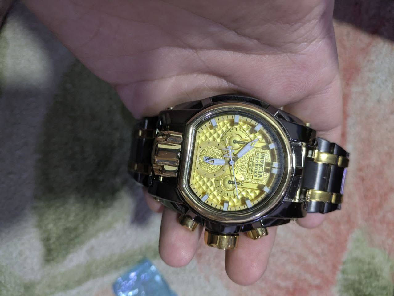 ساعة انفكتا لون اسود مينا دهبي قطعة جديدة لوك وزنها ثقيل كلش بي بل نص كيلو فد مره تكيل وضخم اليفيدة سعرة 70


**إذا كنت صاحب هذا الإعلان وتريد حذفه لأي سبب، رجاءا أرسل رسالة إلى الدعم الفني**