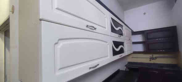 للبيع كاونتر خشب mdf بالون برس مع سنغ مرمر بلكامل  ب٣٥٠ الف للتواصل ***********
