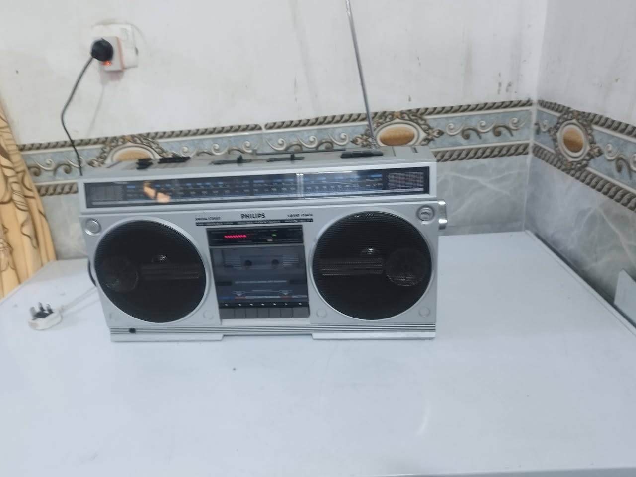 السلام عليكم متوفر للبيع راديو 📻 شغال مسجل عاطل نظيف بسعر 50 الف بغداد الامين الثانيه قرب مجالس بلدي *********** لا يوجد توصيل
