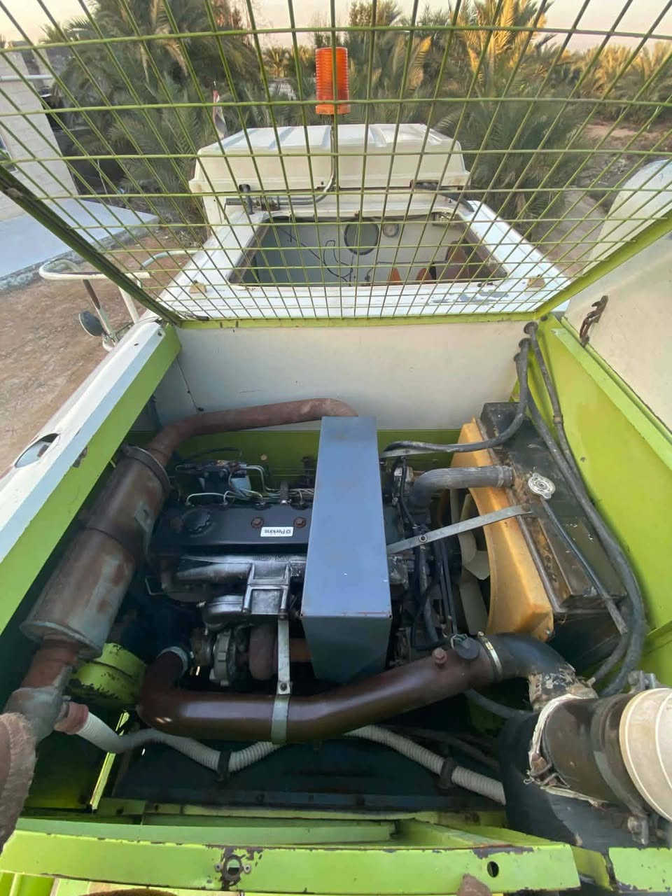 حاصده للبيع دخول 2012 موديل2003 كفاله عامه لاصبغ ولا طك ولا لحيم كللهه على وضع الشركه تاير امامي جديد  تبريد شغال السعر 35 للستفسار *********** 
***********
