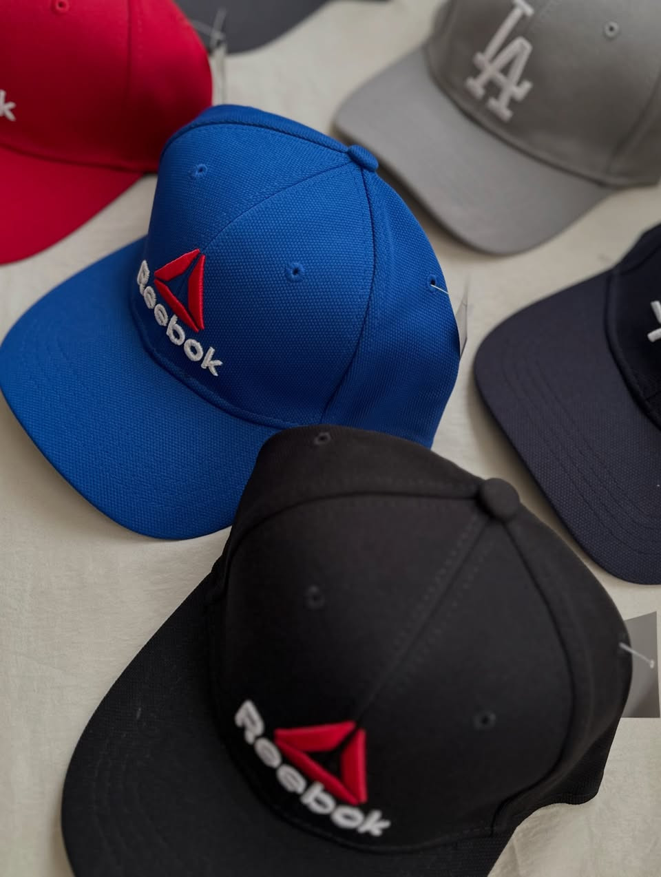 الموديل الثاني من  الشفقات الرجالية  🧢 
كوالتي عالي 😍
ماستر درجة اولى 🔥 

#شفقة


**إذا كنت صاحب هذا الإعلان وتريد حذفه لأي سبب، رجاءا أرسل رسالة إلى الدعم الفني**