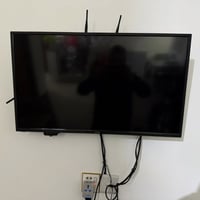 بلازما ٤٢ ازارا • ثلاجة ٢٠ قدم شارب • مكفولة