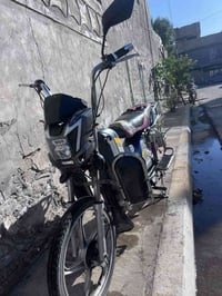 مطور شغال ونضيف للبيع بطاريات جديده يقرن 11 السعر 300وبي مجال للتوصل ع...