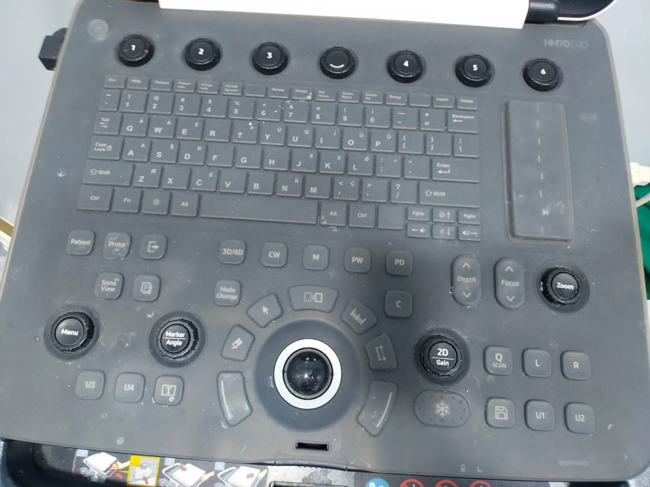 السلام عليكم عندي سونر نظيف جدا سامسونك مستعمل نطافه ١٠٠٪؜
Samsung HM70 Evo نوع 

يشمل 2بروب لينير وكونڤيكس. وطابعة(غير مستعمل)


**إذا كنت صاحب هذا الإعلان وتريد حذفه لأي سبب، رجاءا أرسل رسالة إلى الدعم الفني**