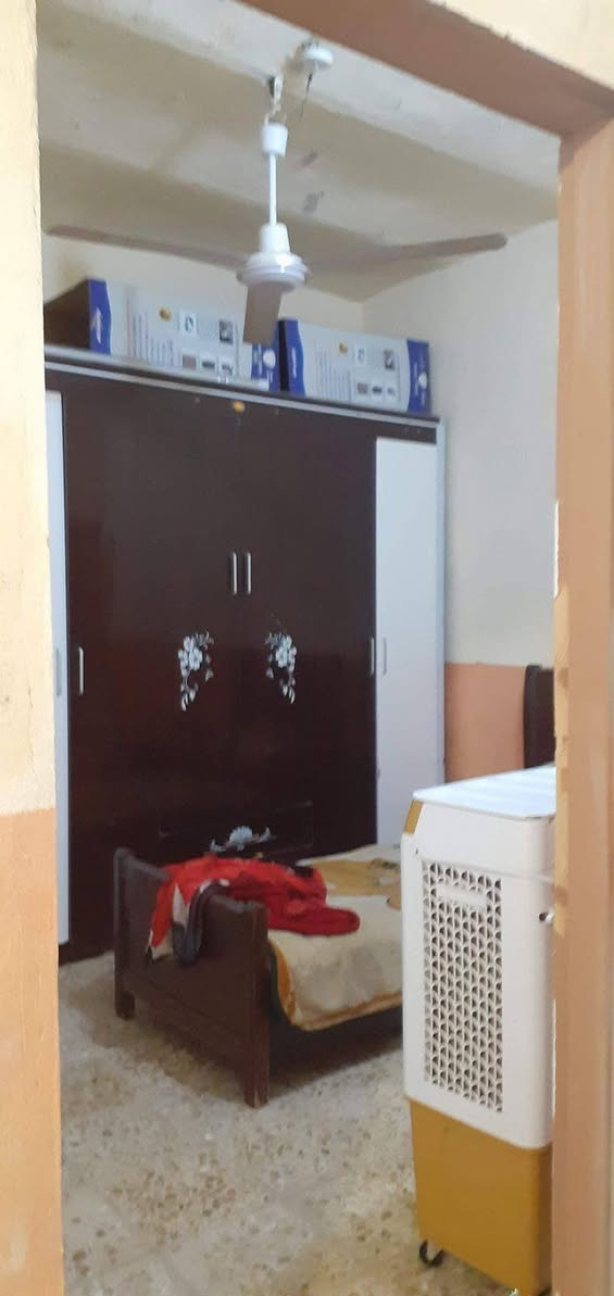 دار طابقين بناء حديث سنة ٢٠٢٢ شيلمان المساحه ٦٠ متر ٤ غرف وصاله ومطبخ اوبن على الصاله مثل ما موضح بالصور الموقع الجديده الرابعه قرب عرصة جبل السعر ١١٠ وبي مجال للتواصل مكتب ابو سيف الجبوري للوساطة العقارية ***********/***********
