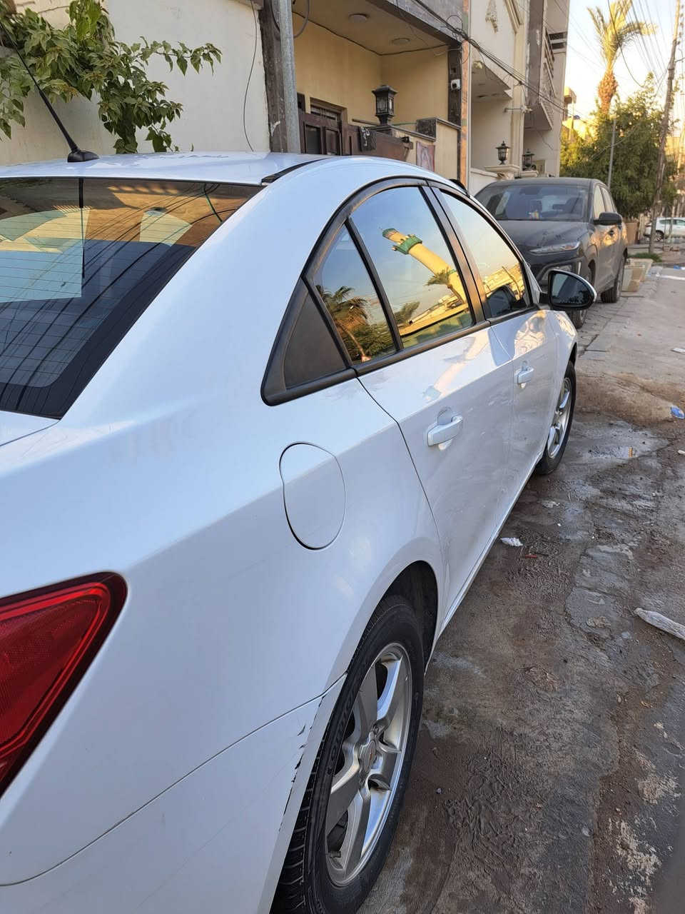 سلام عليكم 
كروز ١٨٠٠ خليجي  ls 2012
السيارة مكفولة من صبغ وتبديل وحادث.... حتى دعاميات ما مصبوغات  .. 
كير جديد .. اذاين جدد . قايش تايمن كيس جديد 
صدر 80%
 رقم بغداد سنوية ل 27 .. 
مكينة نظيفة جدا ... بس بيها صوت راجز 
السعر: 75 وبيها مجال  
***********
مكانها بغداد ( الغدير او البلديات)
