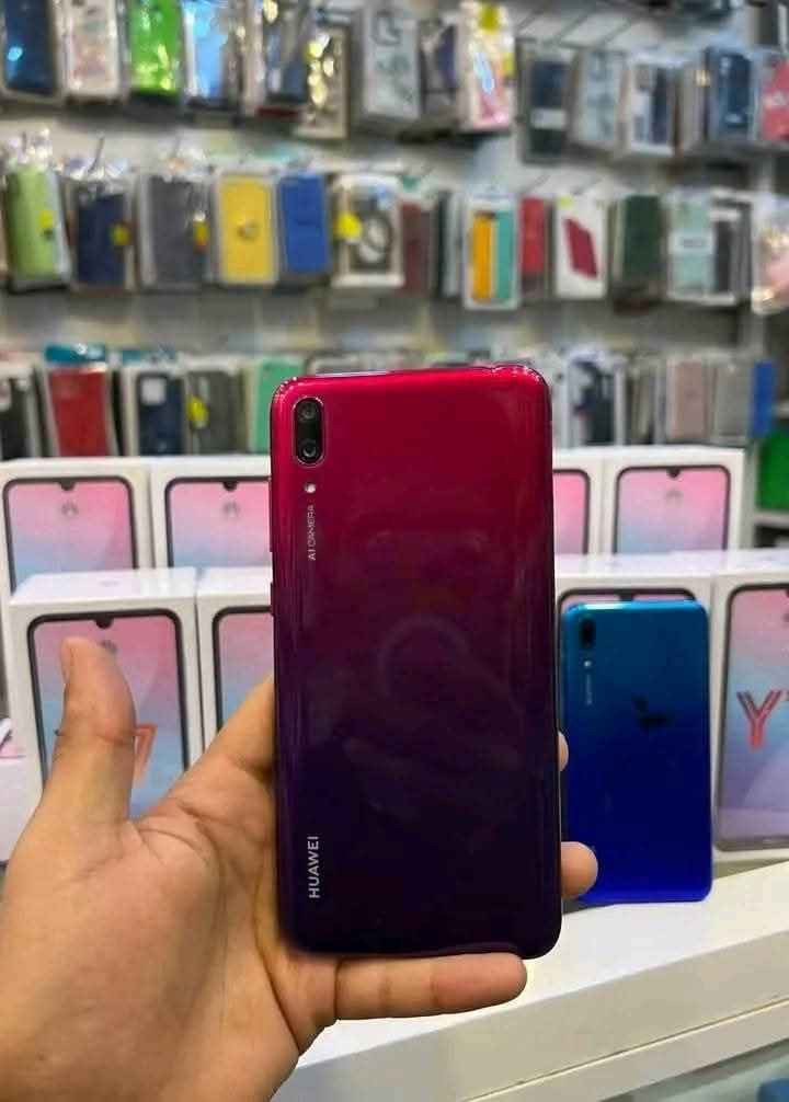 كل عام امه محمد الف خير 
افحص واستلم جهاز هواوي y7 pro
السعر 70 الف مع توصيل 
🔹ذاكرة 128GB كيكا 
🔹المعالج ثماني النواة / من سناب دراكون 
🔹الشاشة : 6.26 انج بدقة HD+
🔹البطارية 4000 ملي امبير
🚕متوفر توصيل الى جميع محافظات العراق 
▪️للحجز يرجى مراسلة الصفحة وارسال رقم الهاتف و العنوان
أو زورو موقعنا
‏‪بغداد زيونه ربيعي مقابل مول دريم ستي 
اذا اتاخرت بالرد يرجى مراسله ع واتساب  أو اتصال 
***********
*********** بغداد, العراق
