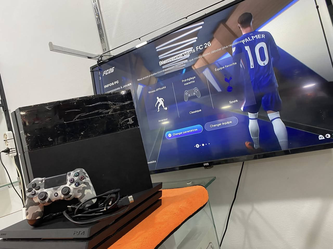 PS4
VERSSION 7.51

500GO 

MANETTE DORIGINE 

PRIX 42000


**إذا كنت صاحب هذا الإعلان وتريد حذفه لأي سبب، رجاءا أرسل رسالة إلى الدعم الفني**