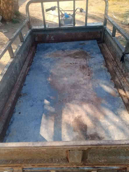 سلام عليكم ستوته لبيع 2014 رقم ابيض وسنويه. ركبه بيه لحيم قليل  ومحركه بيه بخار بدون تنقيص ستوته نفس ما واضحه بل صوره سعره 650وبيه مجال قليل  مكاني  بابل مسيب ***********
