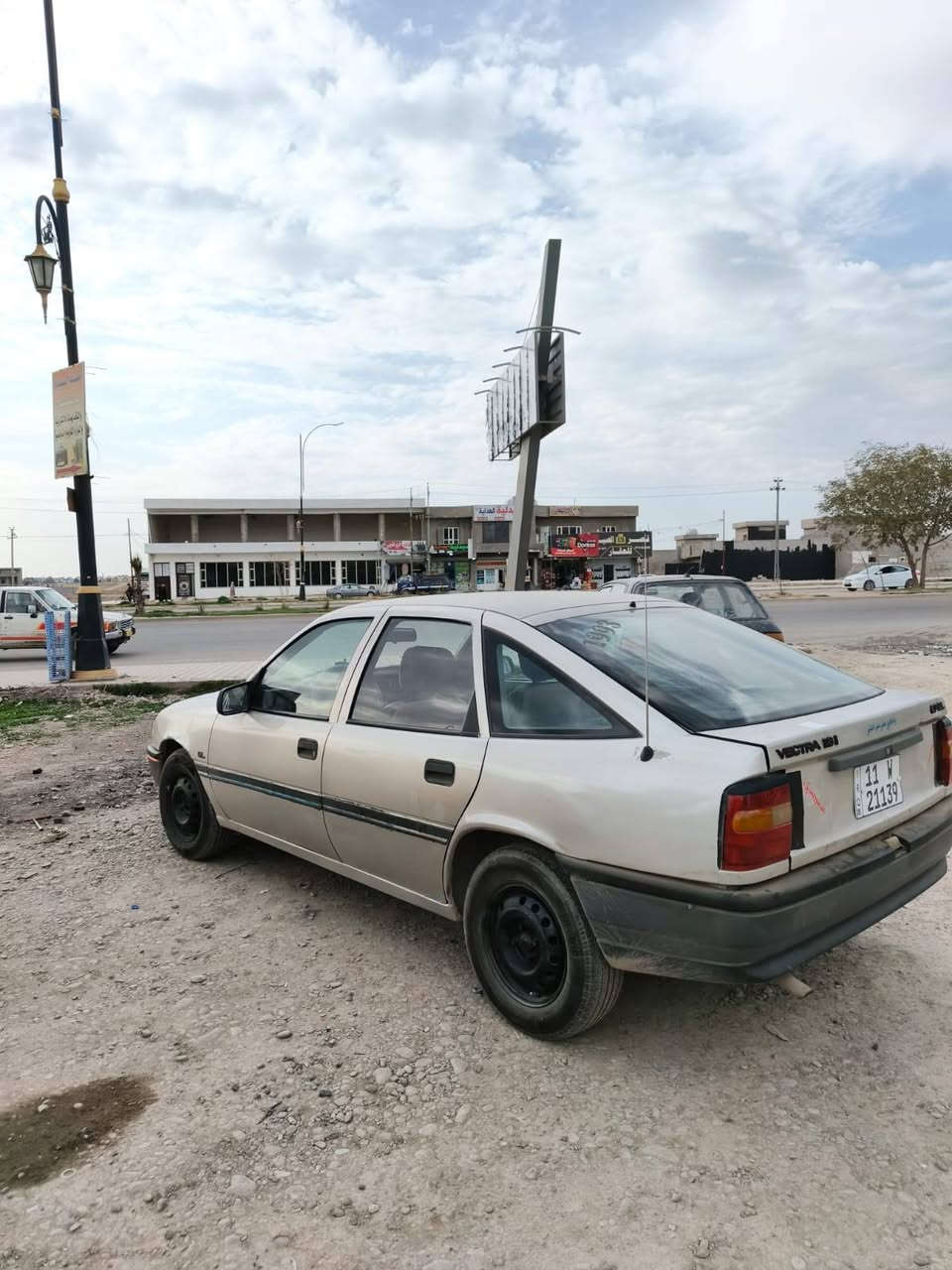 فكترا 1990 حجم 18المرغوب سنويه دولي  جديد شرط وكاله تحويل دفتر بنزين مقدم باقي بس استلمه كير محرك صدر كهربايات بلكارتون شرط تايرات ٤ جديد  سياره ربع دينار ماتخلي علي سعر ٣٠ مكاني محافضه جديد كركوك *********** كركوك, العراق
