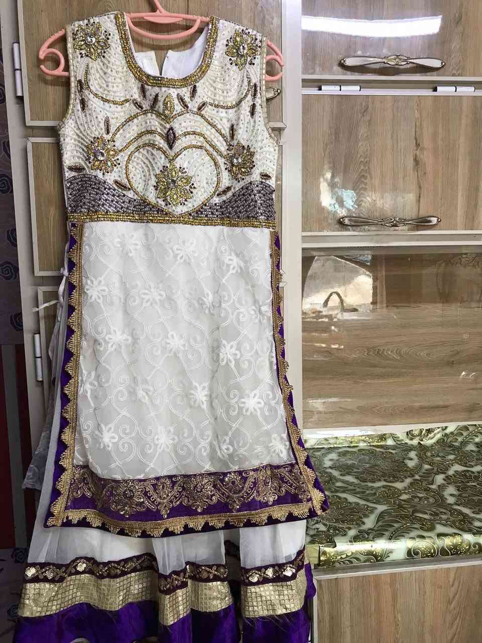 زي هندي اصلي  كلش جديد. يلبس عمر١٠ سنوات.  السعر ب١٢.  ويه التوصيل


**إذا كنت صاحب هذا الإعلان وتريد حذفه لأي سبب، رجاءا أرسل رسالة إلى الدعم الفني**